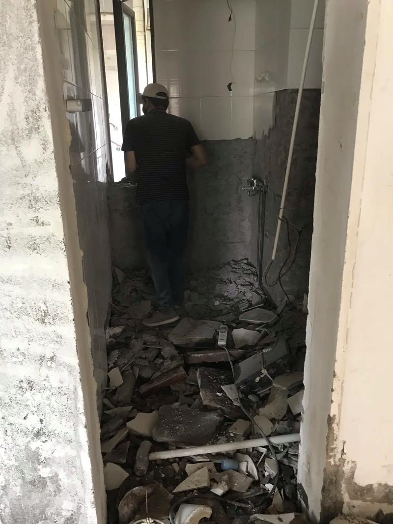 蘇州專業(yè)拆墻砸墻十建筑垃圾清運♂.承接室內外裝修拆除